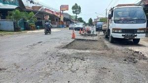 Perbaikan-jalan-nasional-di-Kabupaten-Jepara-Pj-Bupati-Jepara-menyatakan-penang.jpg