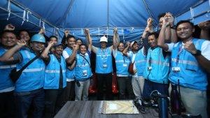 Pompa-Semangat-Dirut-PLN-Spontan-Datangi-Pos-Siaga-Kelistrikan-di-Lokasi-lokasi-Pentingdsa23d.jpg