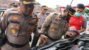 pemeriksaan-kendaraan-Dinas-Polres-Tegal.jpg