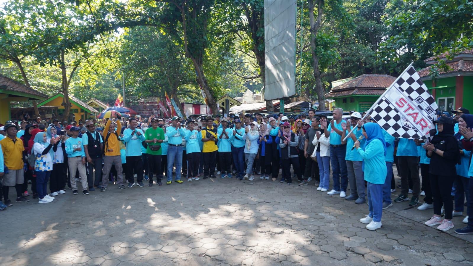 Jalan-sehat-PGRI-Batang.jpg