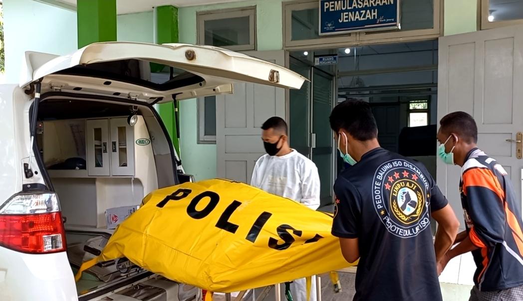 Jasad-korban-pembunuhan-tiba-di-ruang-pemulasaran-RSUD-RA-Kartini.jpg