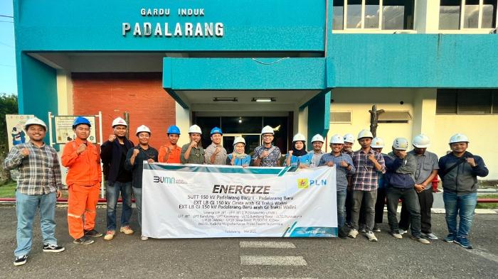 Kebut-Penyelesaian-PLN-Tuntaskan-Satu-Lagi-Pembangunan-Rangkaian-Sistem-Kelistrikan-KCJBghj54.jpg