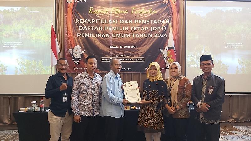 Rapat-Pleno-DPT-KPU-Kota-Tegal.jpg