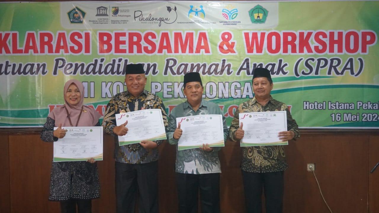 Ciptakan Sekolah yang Nyaman, 42 MI di Kota Pekalongan Serentak Deklarasikan Sekolah Ramah Anak