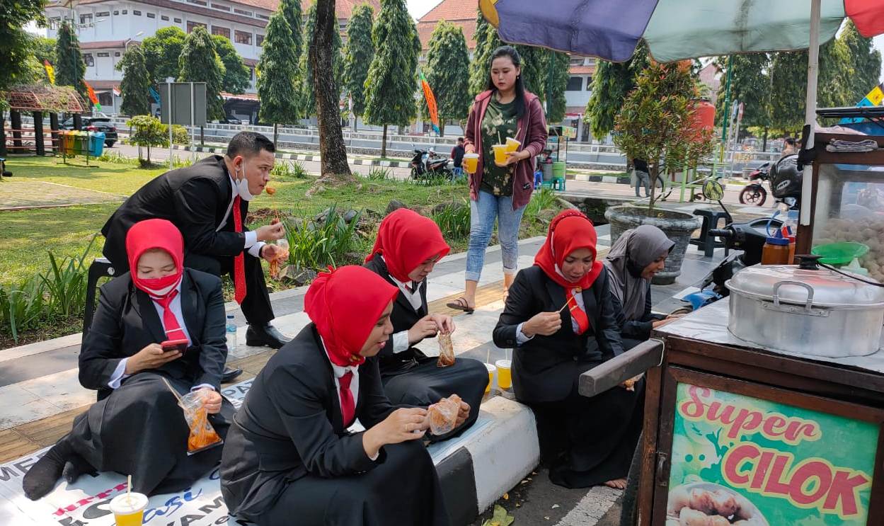 'Njajan Njo' Ikhtiar Bupati Pekalongan Fadia Arafiq Bangkitkan Perekonomian di Tengah Pandemi