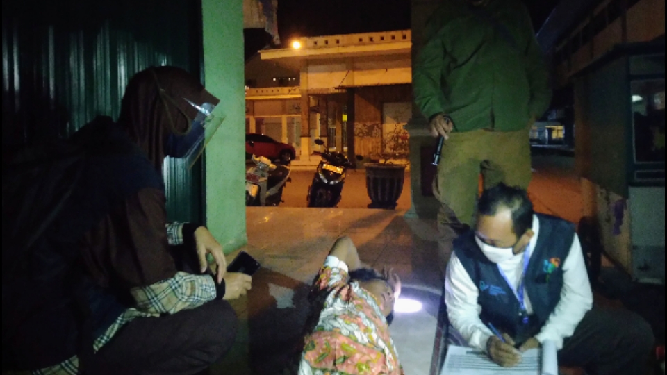 Menilik Kisah Perjuangan Petugas Sensus Penduduk BPS Kendal Cari dan Data Warga Tunawisma