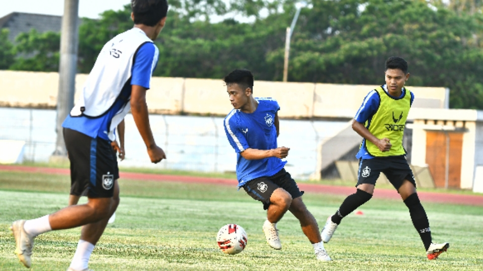 latihan-psis-semarang-sabtu-2922020.jpg