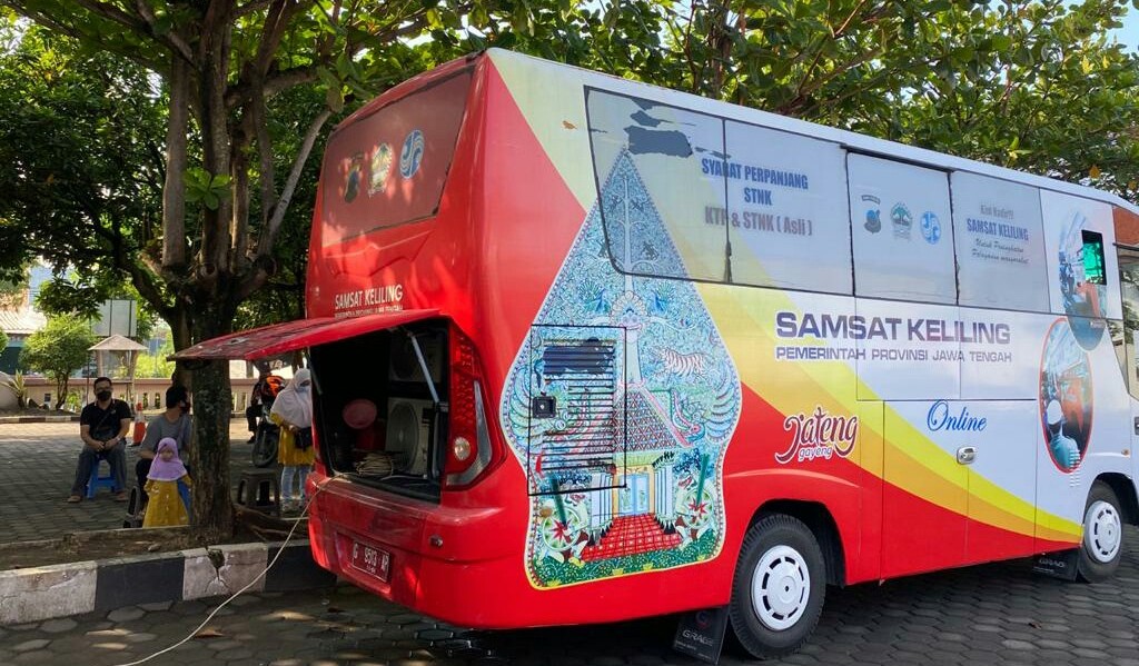 layanan-samsat-keliling-slawi-depan-kantor-samsat-induk-kabupate-tegal.jpg