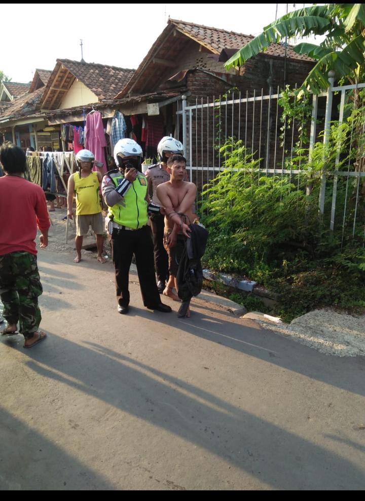 Tidak Terima Ditegur Karena Naik Motor Ugal-ugalan, Seorang Pemuda di Pekalongan Tikam Warga
