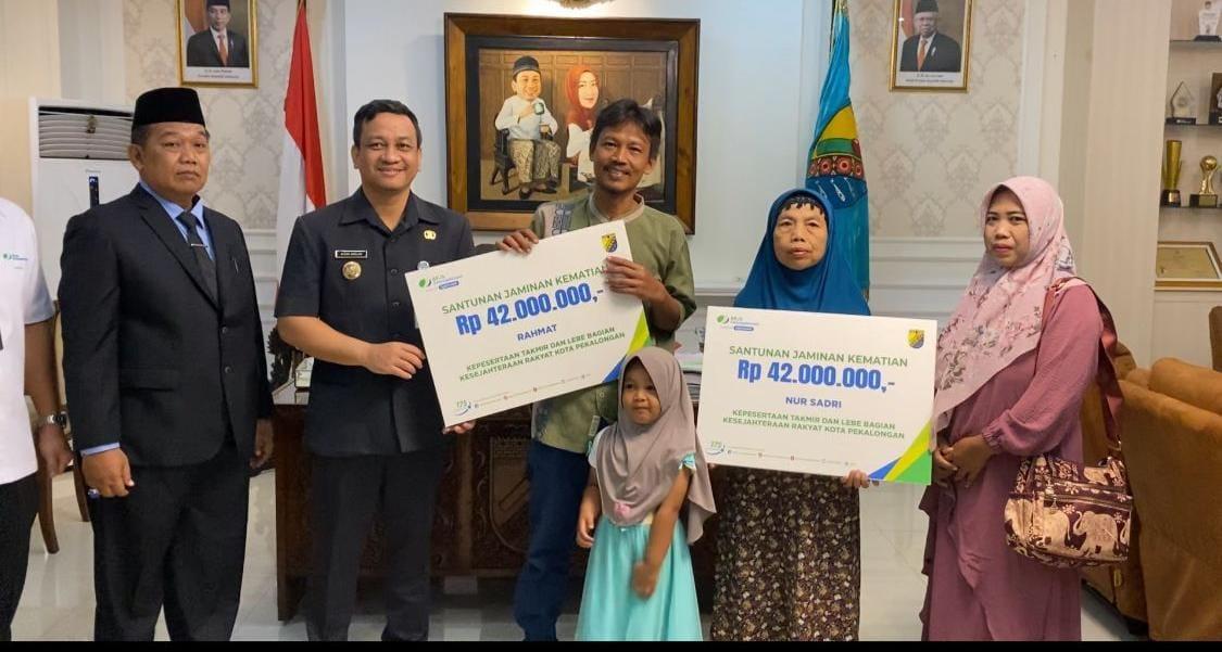 Ahli Waris Dua Takmir Musala di Kota Pekalongan Terima Santunan Kematian dari BPJS Ketenagakerjaan