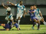 Aksi-striker-PSIS-saat-lawan-Persita.jpg