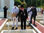 Bupati-Batang-Wihaji-bersama-Wakil-Bupati-Suyono.jpg