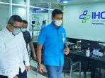 Direktur-Utama-BPJS-Ketenagakerjaan-Anggoro-Eko-Cahyo-meninjau-lang.jpg