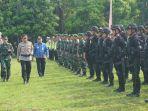 Kapolres-Pekalongan-Kota-cek-pasukan.jpg