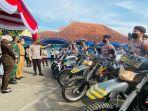Kapolres-Tegal-AKBP-Arie-Prasetya-Syafaat-memeriksa-kendaraan-milik-per.jpg