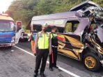 Kecelakaan-maut-di-tol-Bawen-Ungaran.jpg