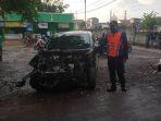 Kondisi-mobil-yang-tertabrak-di-perlintasan-resmi-tanpa-palang-pin.jpg