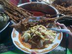 Kuliner-Kupat-Sableng-di-Alun-alun-Kota-Tegal-satu-porsi-ku.jpg