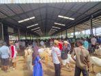 Penjual-kambing-di-Pasar-Pon-Bangsri-Saat-ini-pasar-hewan-di-Jepa.jpg