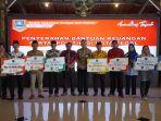 Penyerahan-bantuan-keuangan-parpol-di-Kota-Tegal.jpg