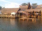 Rumah-Makan-Mbah-Suro-Kedungreja-Cilacap.jpg