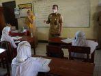 bupati-batang-wihaji-ptm-hari-pertama.jpg