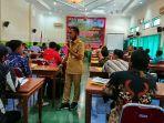 bupati-batang-wihaji-saat-membuka-pelatihan-tata-kelola-destinasi.jpg