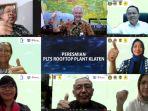 gubernur-jateng-ganjar-pranowo-saat-meresmikan-plts-atap.jpg