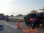 kecelakaan-truk-gas-melon.jpg