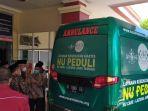 mobil-ambulance-nu-peduli-salatiga-berisapa-membawa-kh-miftahul-akhyar.jpg