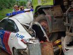 mobil-pjr-polri-ditabrak-dump-truk.jpg