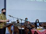 sekretaris-daerah-kabupaten-tegal-widodo-joko-mulyono-saat-menyambut-tim-united.jpg