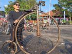 sepeda-Penny-Farthing.jpg