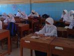 suasana-ptm-terbatas-di-smpn-1-sragi-kabupaten-pekalongan-senin-692021.jpg