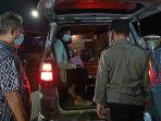 terjaring-razia-ppkm-darurat-positif-covid-19-dikarantina-ke-puskesmas-kesesi.jpg