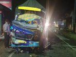 truk-muatan-cabai-kecelakaan-jalur-pantura-ringsek.jpg
