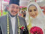 wakil-bupati-karanganyar-rober-christanto-bersama-istrinya-farida-nurhayati.jpg