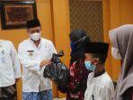 wali-kota-aaf-bantuan-paket-sembako-14.jpg
