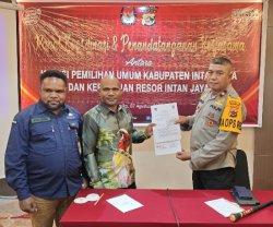 Sukseskan Pilkada 2024, KPU dan Polres Intan Jaya Teken MoU