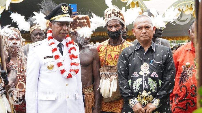 Maju Pilkada Papua Selatan, Apolo Safanpo Sudah Punya Wakil? Ini Sosoknya