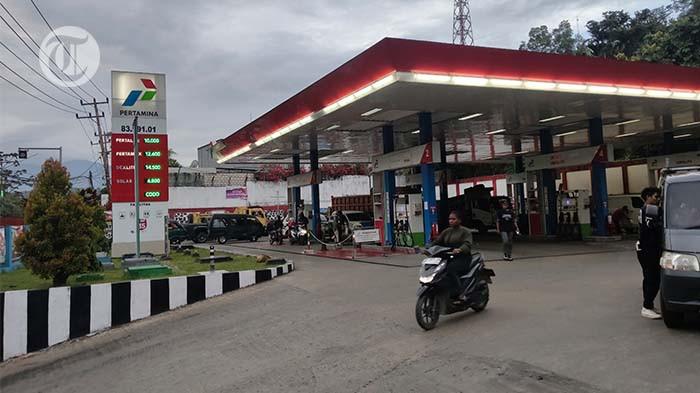 BBM - Suasana area SPBU Ale-Ale di kawasan Abepura, Kota Jayapura, Jumat (6/3/2026)