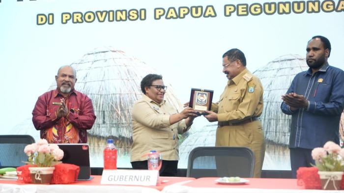Papua Pegunungan Raih Penghargaan Kemendagri, Realisasi APBD Tembus 53,8 Persen dalam 10 Bulan