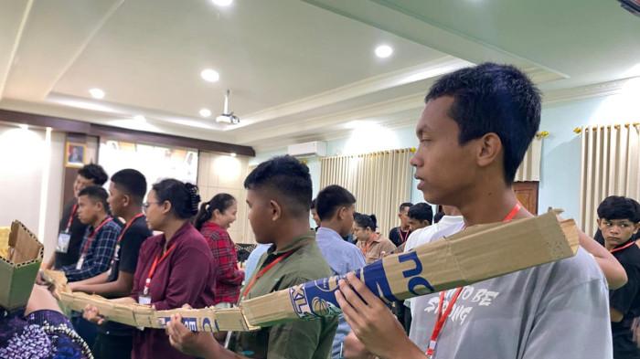 GONDANG NAPOSO BATAK - HKBP Resort Papua secara resmi menggelar kegiatan akbar bertajuk Youth Camp & Pesta Gondang Naposo. Acara yang berlangsung selama dua hari ini dimulai sejak Jumat (29/5/2026) hingga Sabtu (30/5/2026), dipusatkan di Aula BPMP Kotaraja, Kota Jayapura.