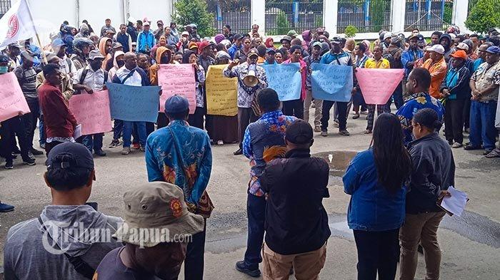 Ratusan Guru di Wamena Demonstrasi, Pemkab Jayawijaya Didesak Bayarkan Insentif: Ancam Mogok Belajar