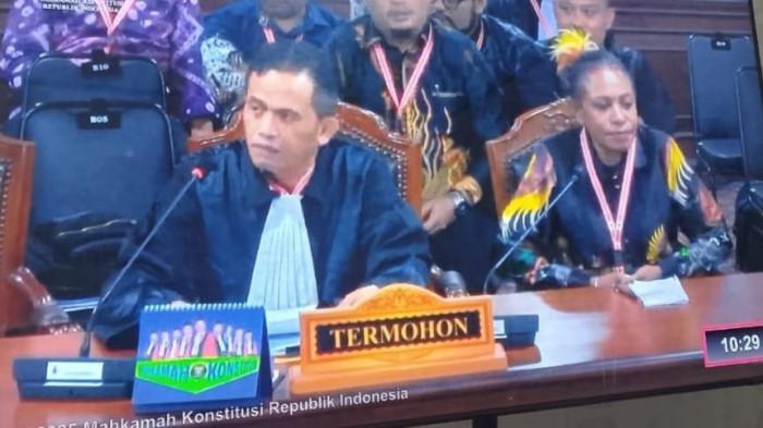 hon Yusman, S.H., didampingi Anggota KPU War
