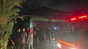 Dua-unit-rumah-toko-ruko-di-kawasan-Pasar-Jib.jpg
