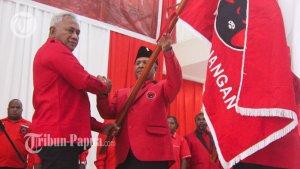 Ketua-DPD-PDI-Perjuangan-Provinsi-Papua-Pegunungan-Spey-Yan-Bidana.jpg