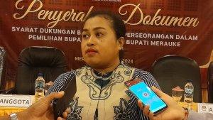 Ketua-KPU-Kabupaten-Merauke-Rosina-Kebubund.jpg