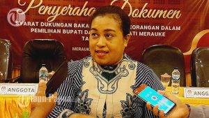 Ketua-KPU-Kabupaten-Merauke-Rosina-Kebubunsfrw.jpg