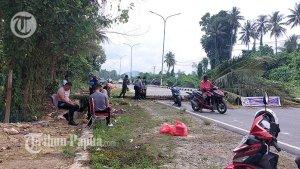 PEMALANGAN-Polisi-berjaga-jaga-di-lokasi-pemalan.jpg